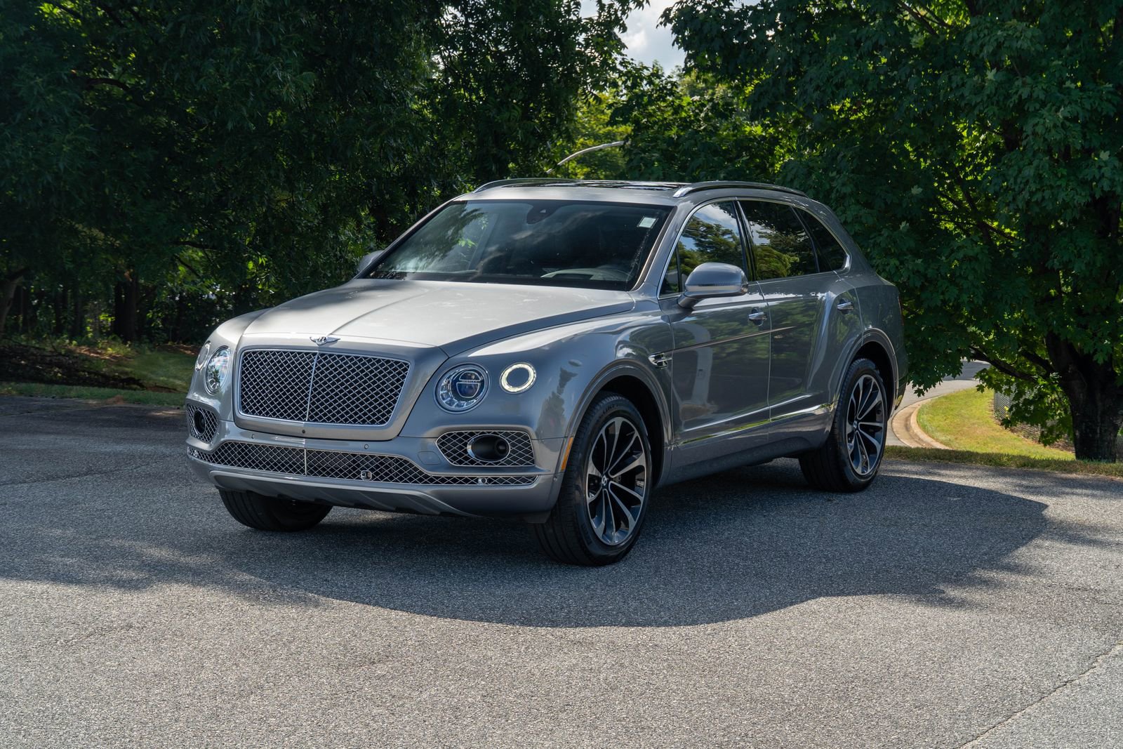 2017 Bentley Bentayga W12 photo 5