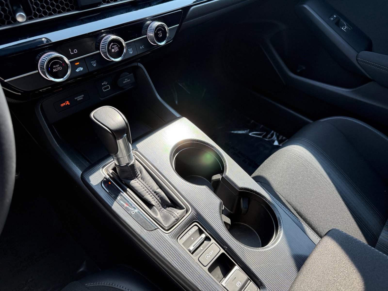 2024 Honda Civic Sport photo 13