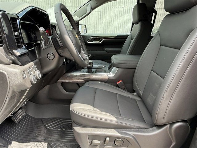 2026 Chevrolet Silverado 1500 LTZ photo 15