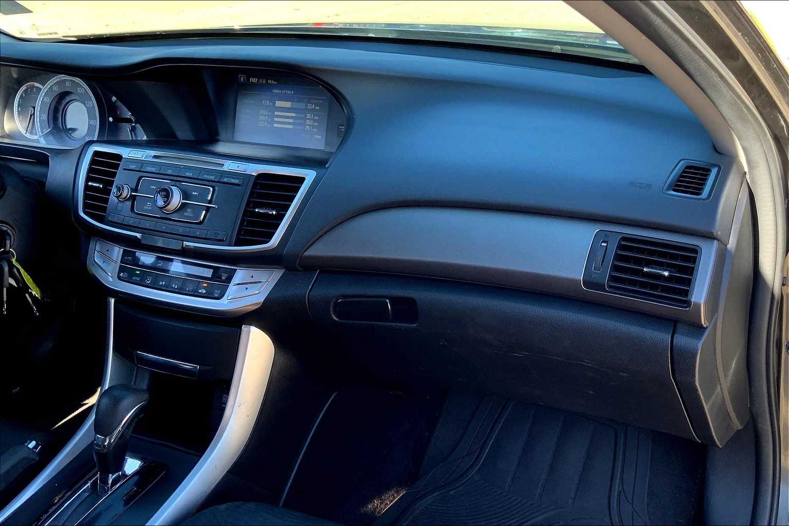 2014 Honda Accord LX photo 15