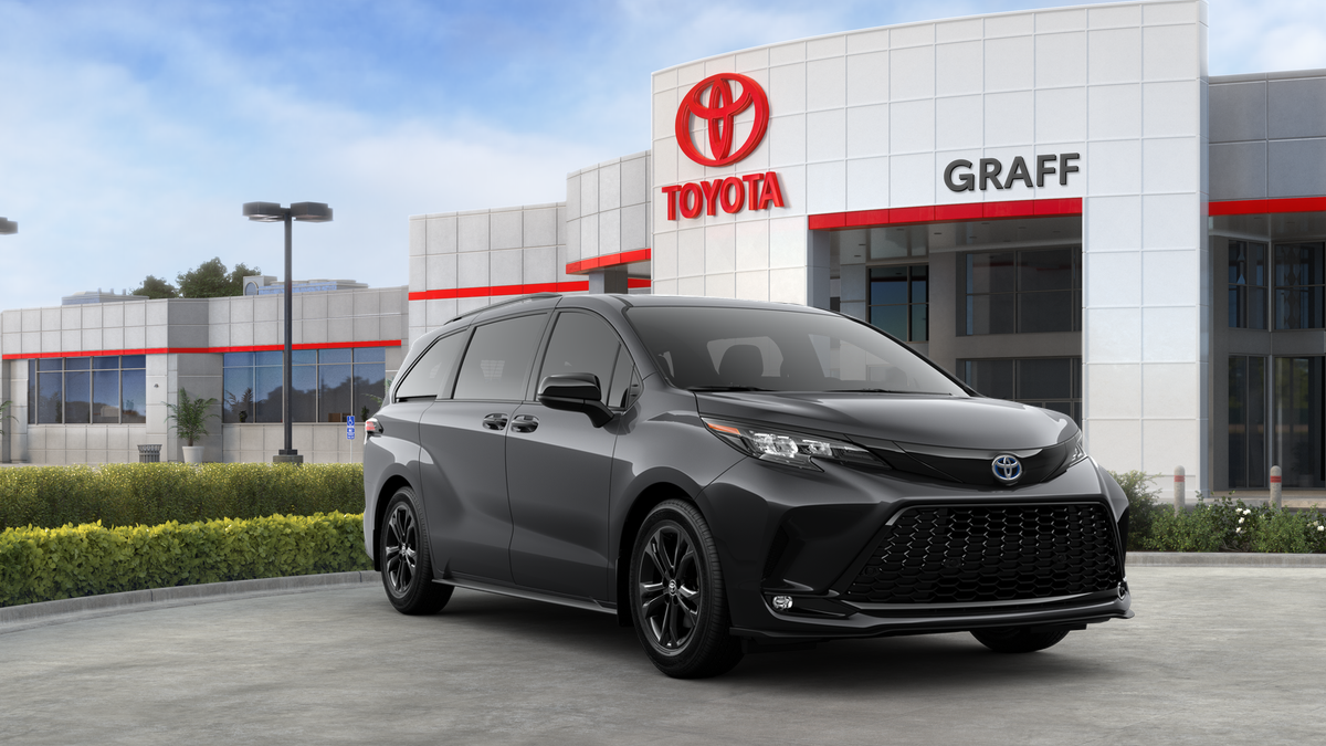 2025 Toyota Sienna XSE photo 15