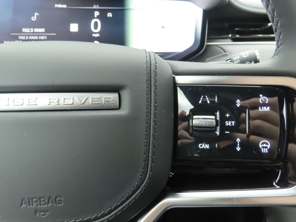 2025 Land Rover Range Rover Sport SE photo 12