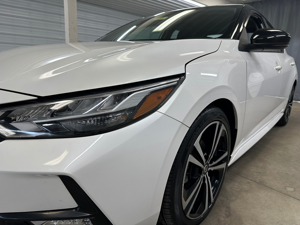 2022 Nissan Sentra SR photo 26