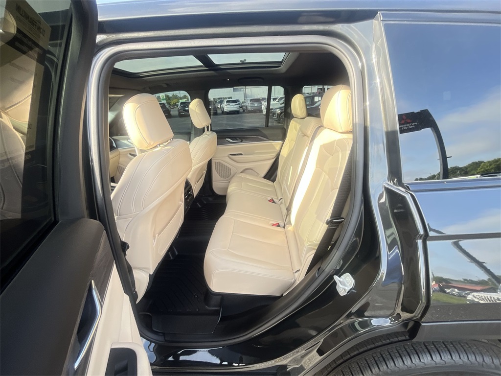 2024 Jeep Grand Cherokee Limited photo 19