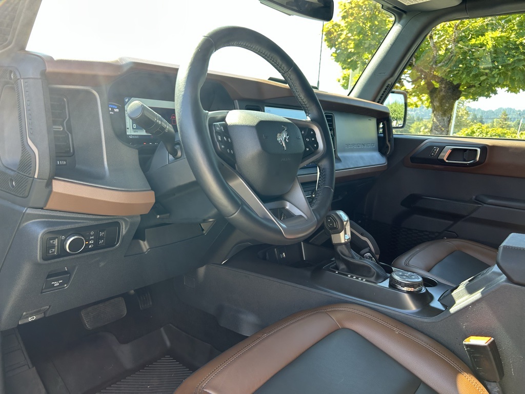 2024 Ford Bronco Outer Banks photo 11