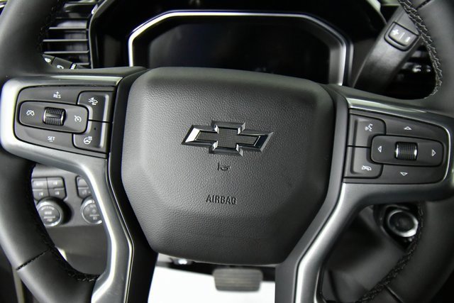 2026 Chevrolet Silverado 1500 RST photo 2
