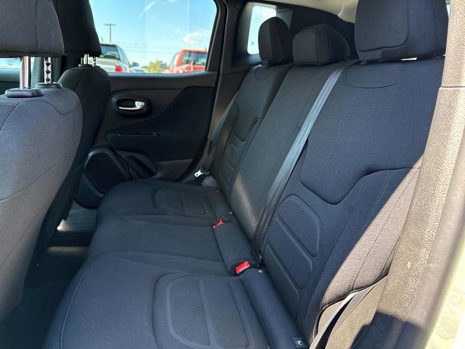 2019 Jeep Renegade Latitude photo 9