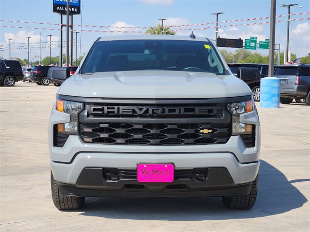 2025 Chevrolet Silverado 1500 Custom photo 2
