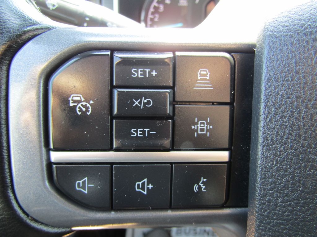 2023 Ford F-150 XLT photo 22