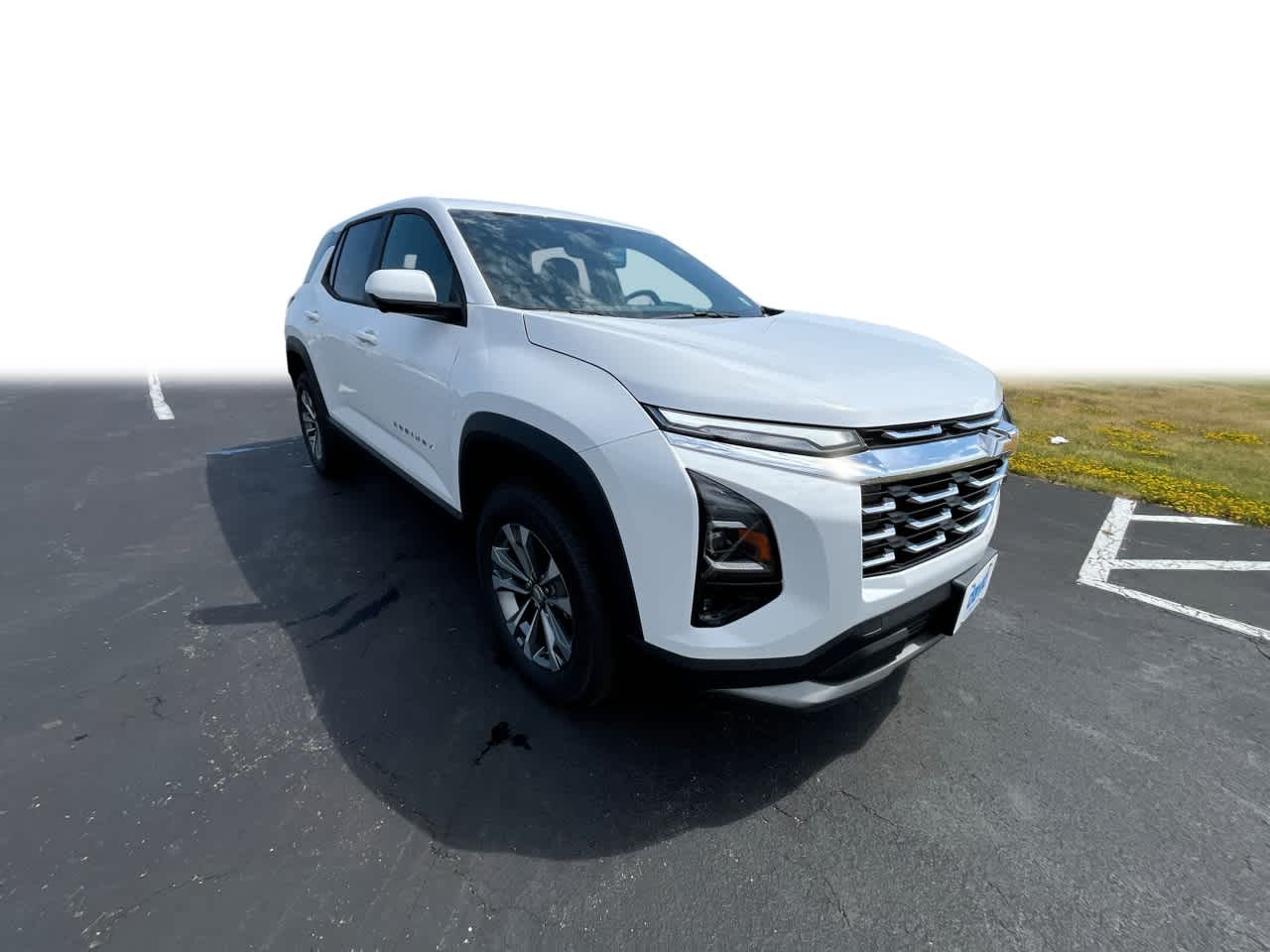 2026 Chevrolet Equinox LT photo 2