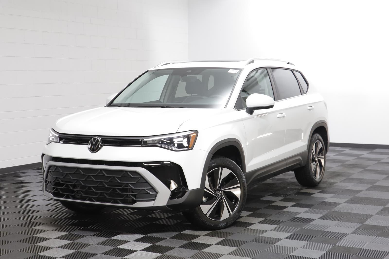 2026 Volkswagen Taos SE's photo