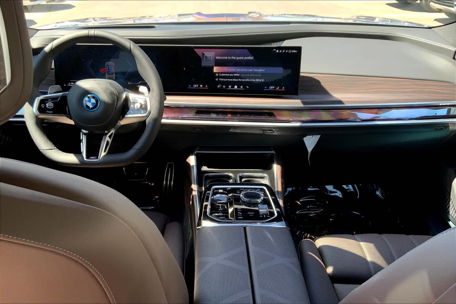 2025 Bmw 750e 750e xDrive photo 5