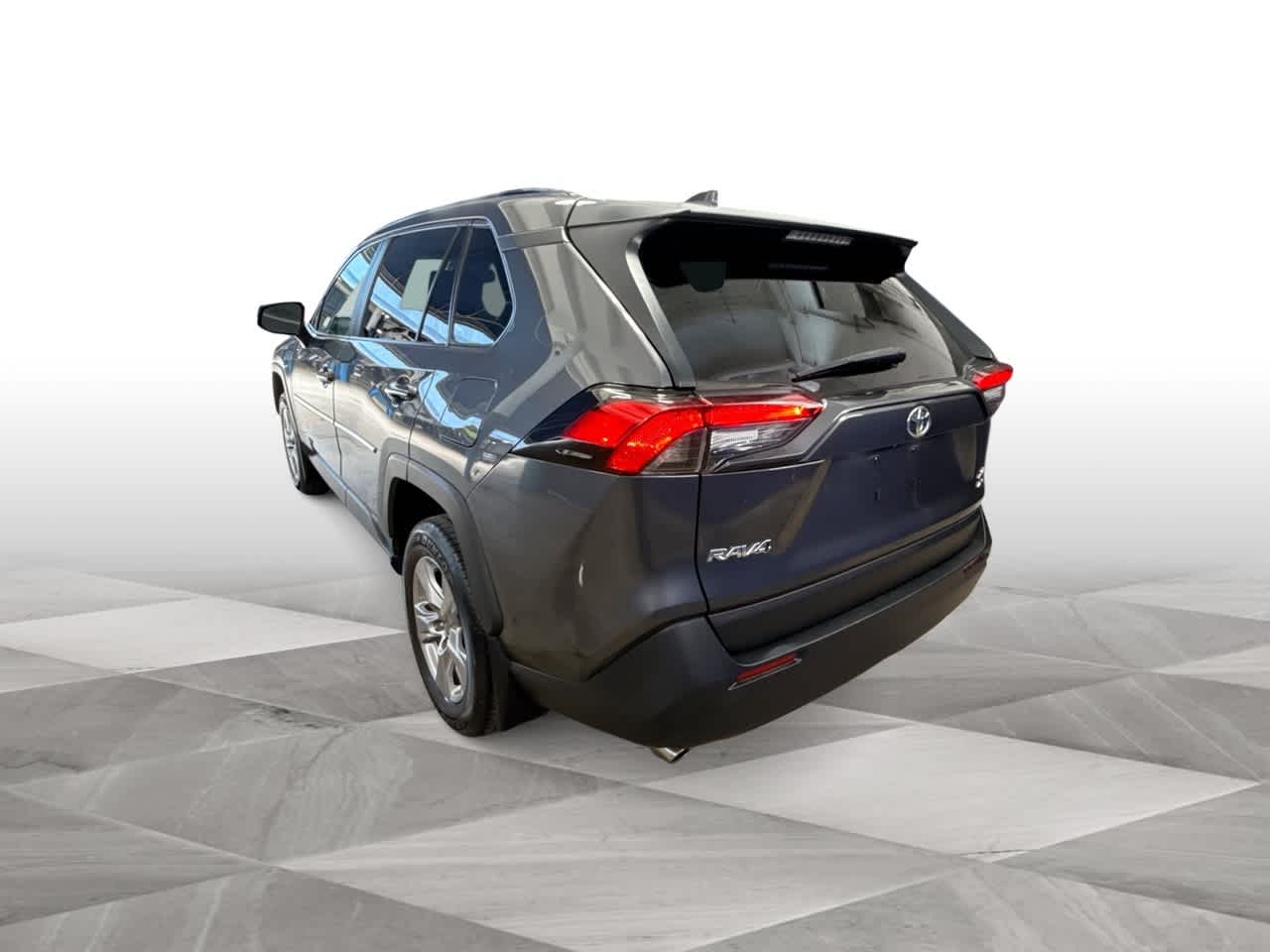 2023 Toyota RAV4 XLE photo 6