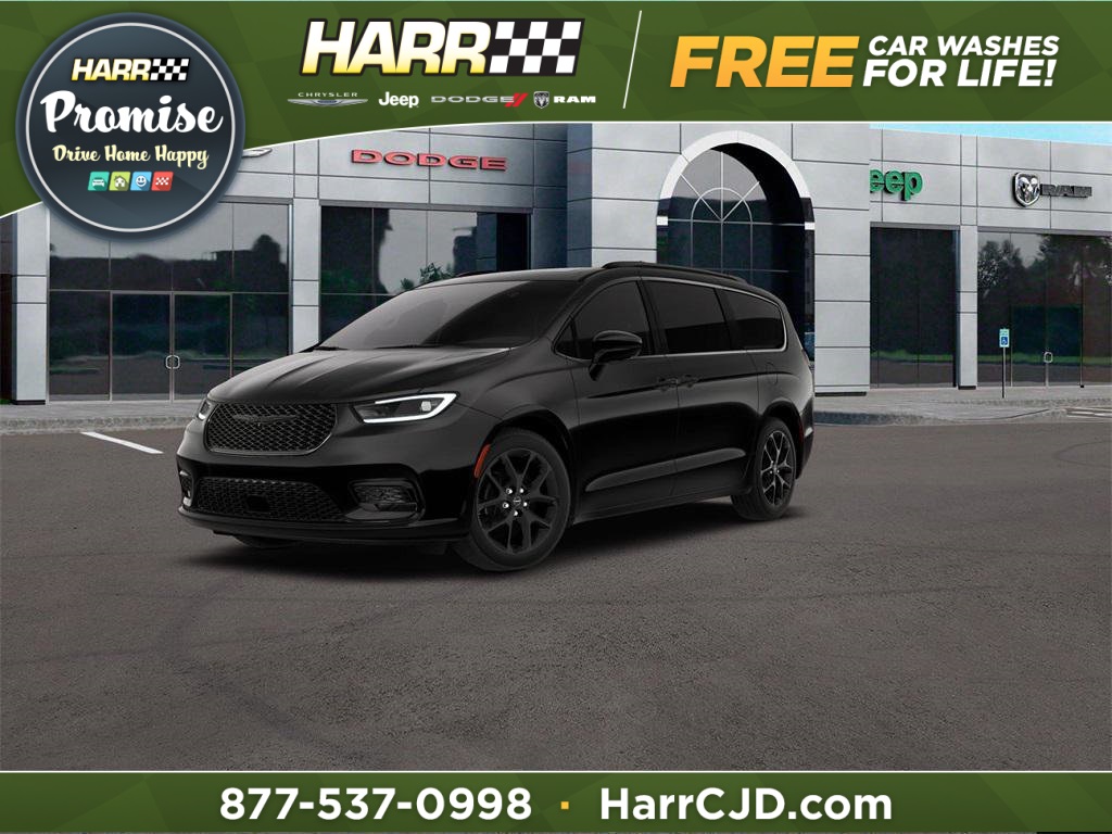 2026 Chrysler Pacifica Select's photo