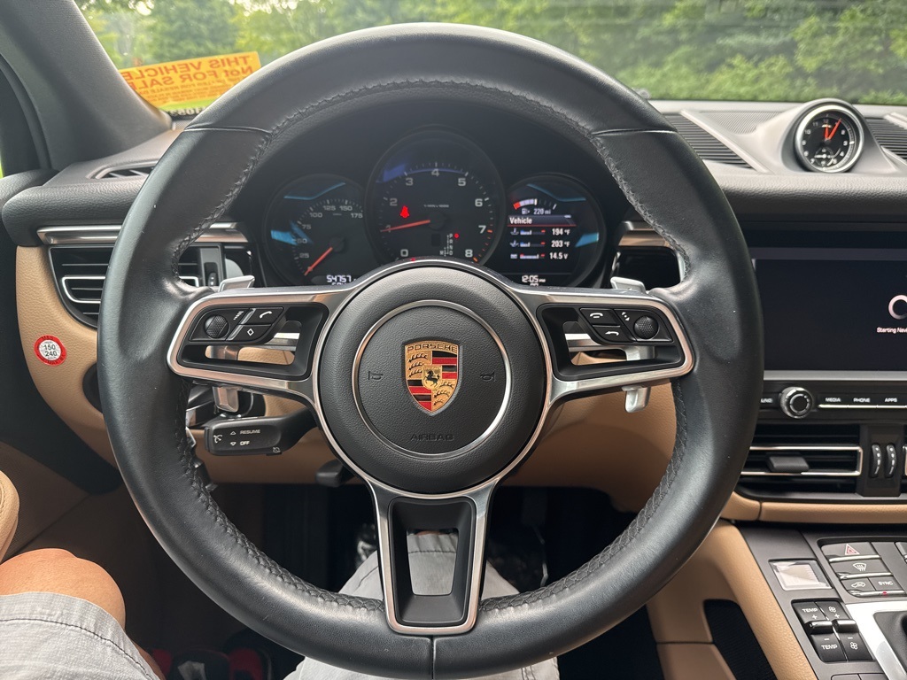 2019 Porsche Macan Base photo 23