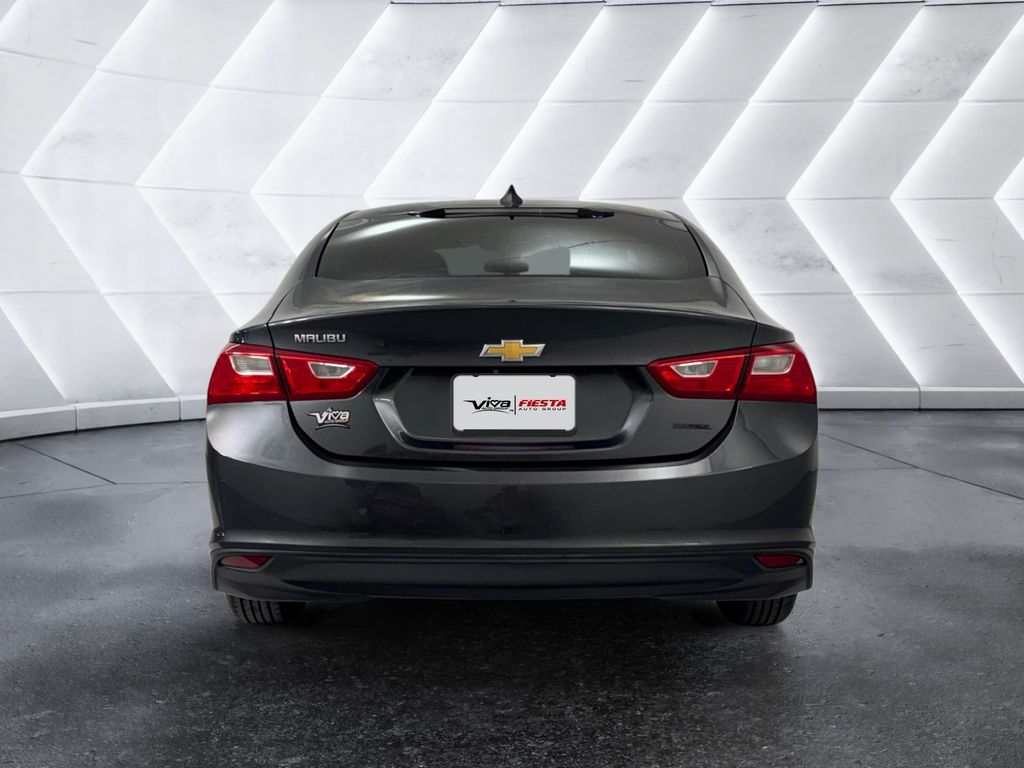 2018 Chevrolet Malibu photo 5