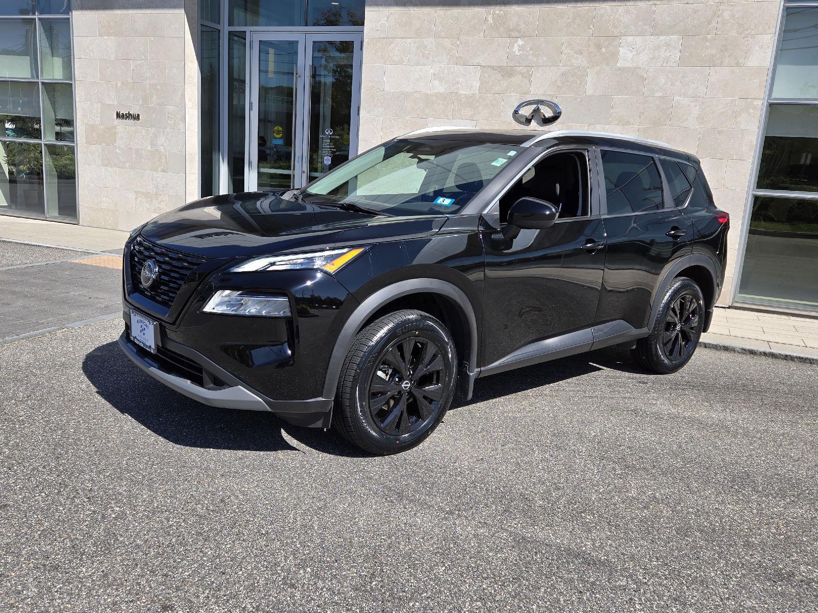 2023 Nissan Rogue SV photo 2