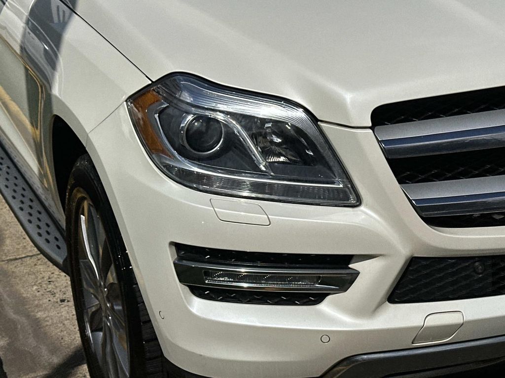 2016 Mercedes Benz GL 450 photo 4