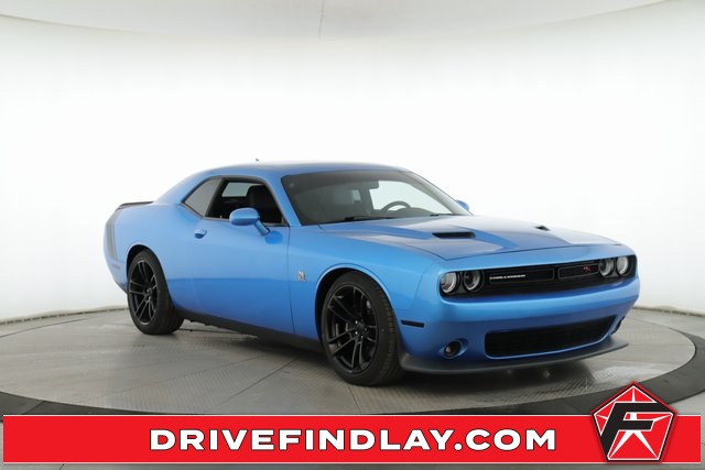 2016 Dodge Challenger Scat Pack's photo