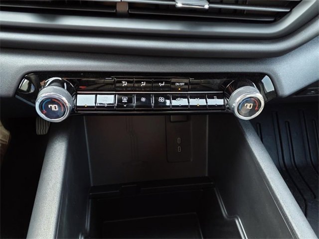 2024 Chevrolet Silverado EV Work Truck photo 9