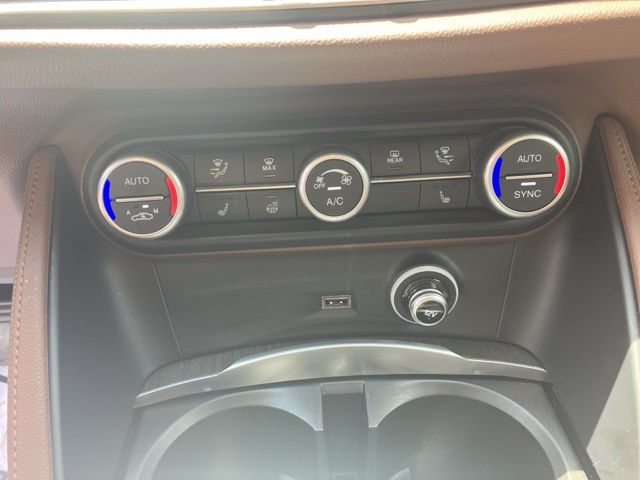 2021 Alfa Romeo Stelvio Ti photo 28