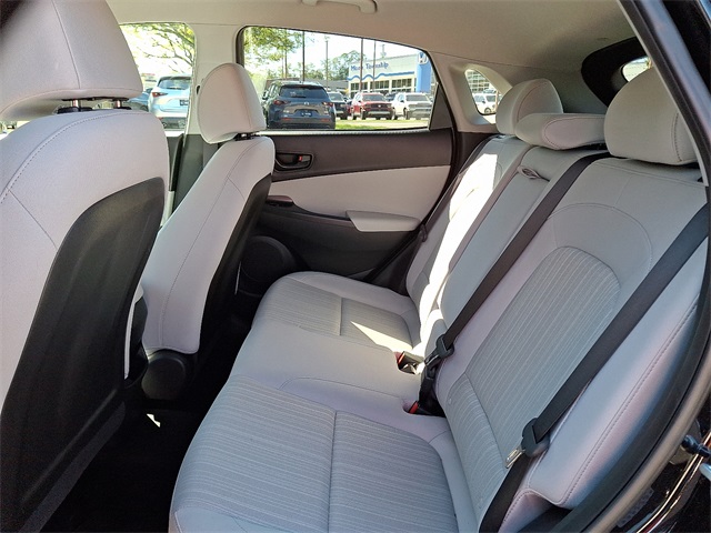 2023 Hyundai Kona SEL photo 9