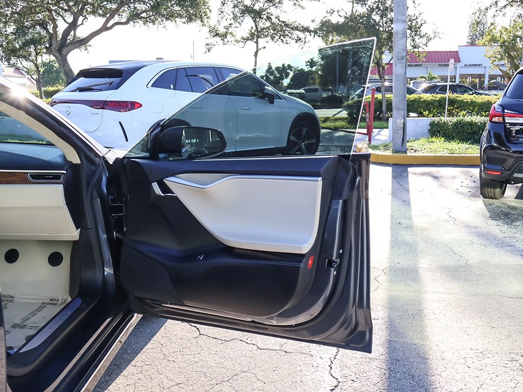 2018 Tesla Model S 75D photo 24
