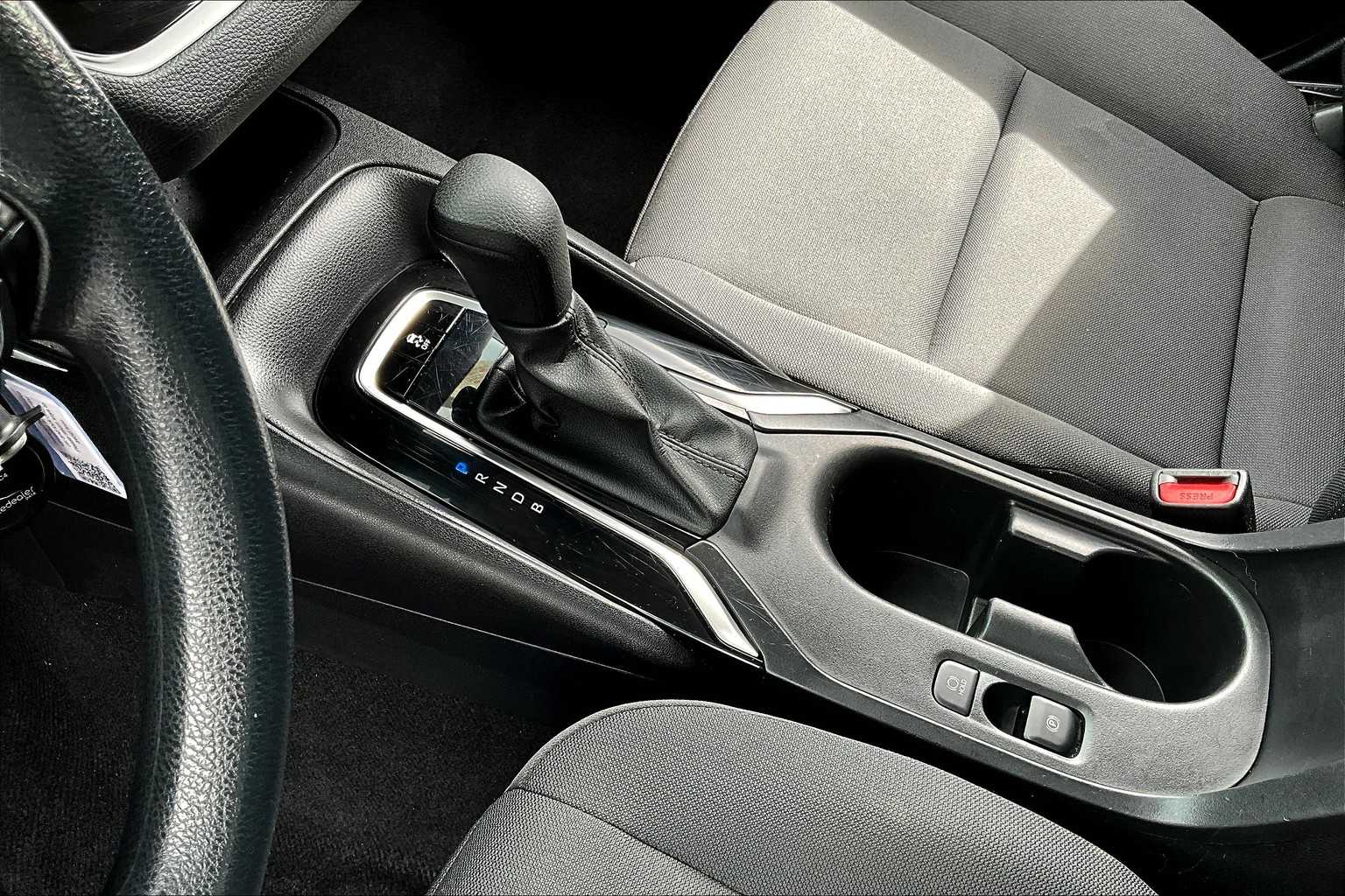 2024 Toyota Corolla LE photo 14