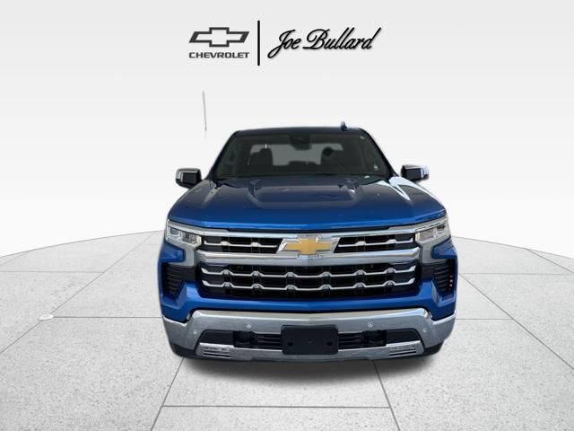 2022 Chevrolet Silverado 1500 LTZ photo 2