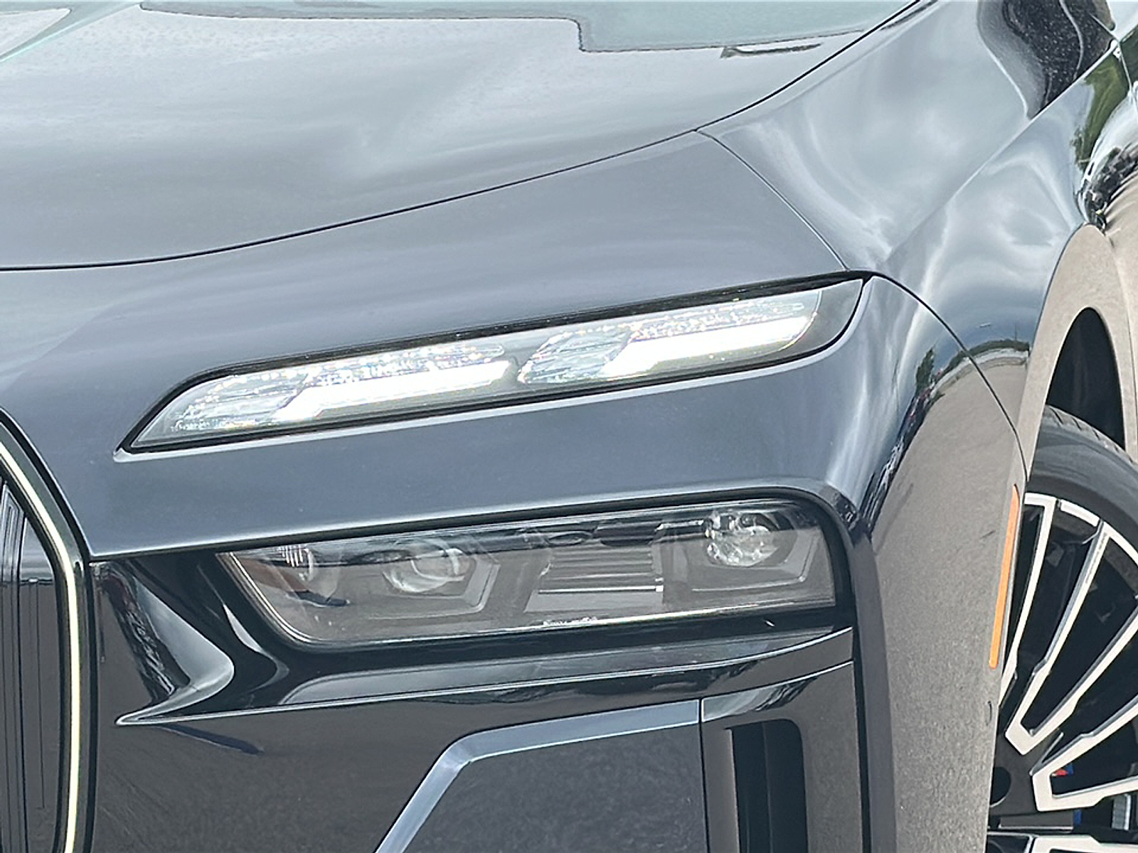 2025 Bmw 760i xDrive photo 2