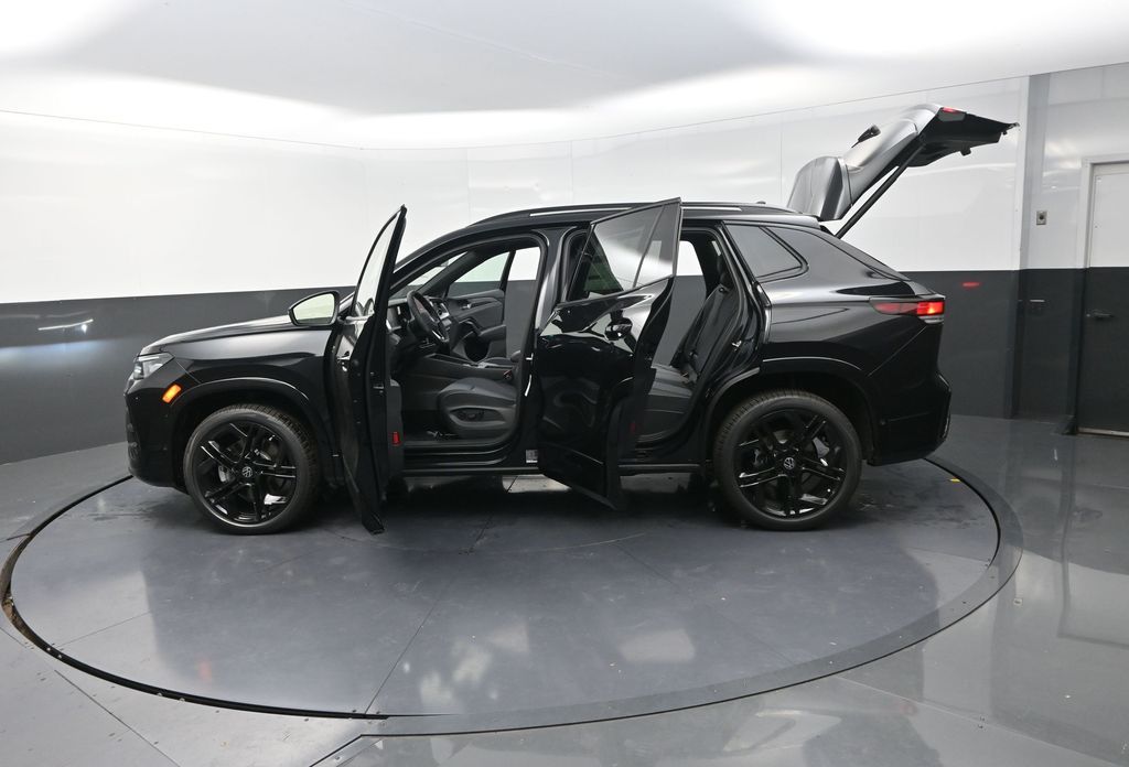 2025 Volkswagen Tiguan SE R-Line Black photo 4
