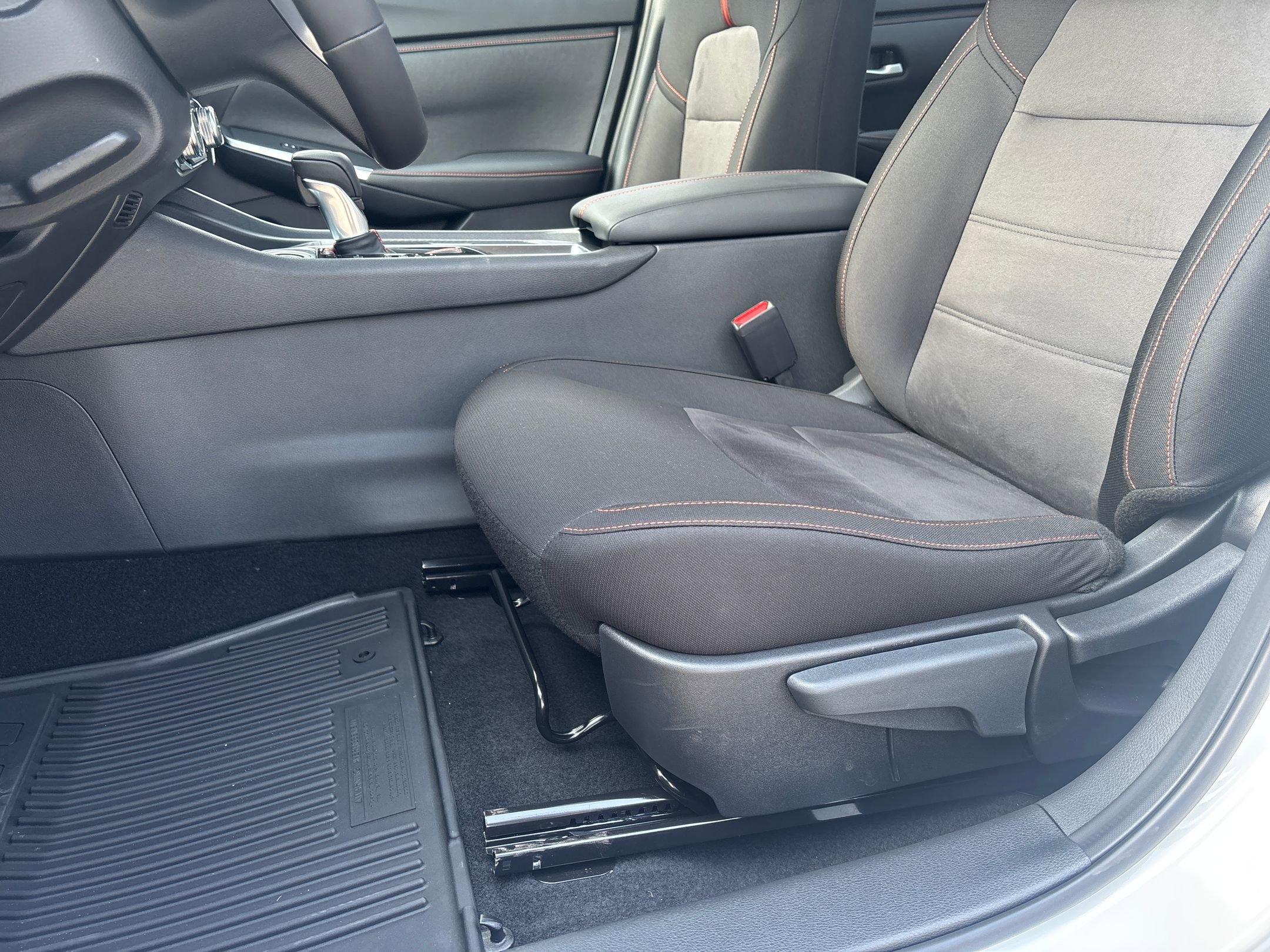 2025 Nissan Sentra SR photo 22
