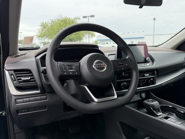 2021 Nissan Rogue S photo 17