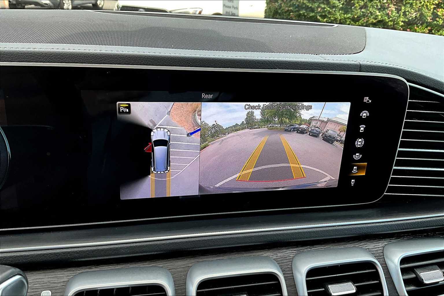 2021 Mercedes Benz GLS 450 4MATIC photo 24