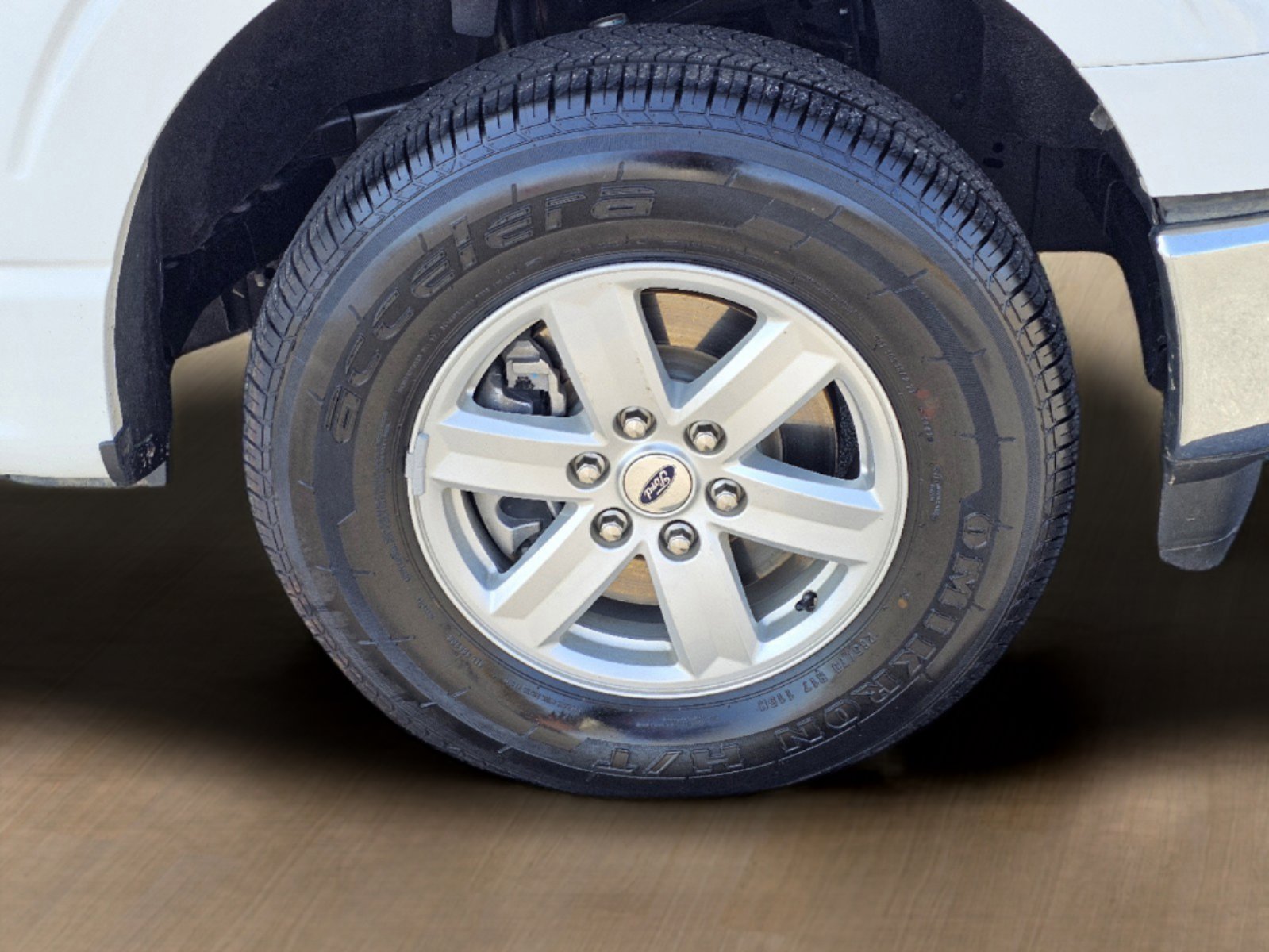 2023 Ford F-150 XLT photo 4