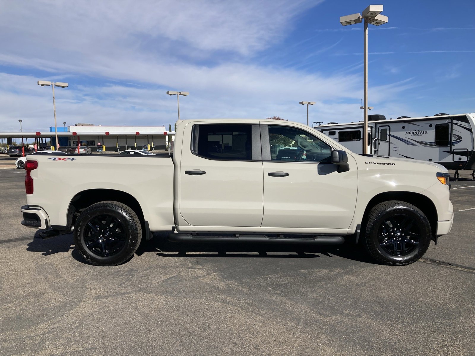 2026 Chevrolet Silverado 1500 Custom photo 4