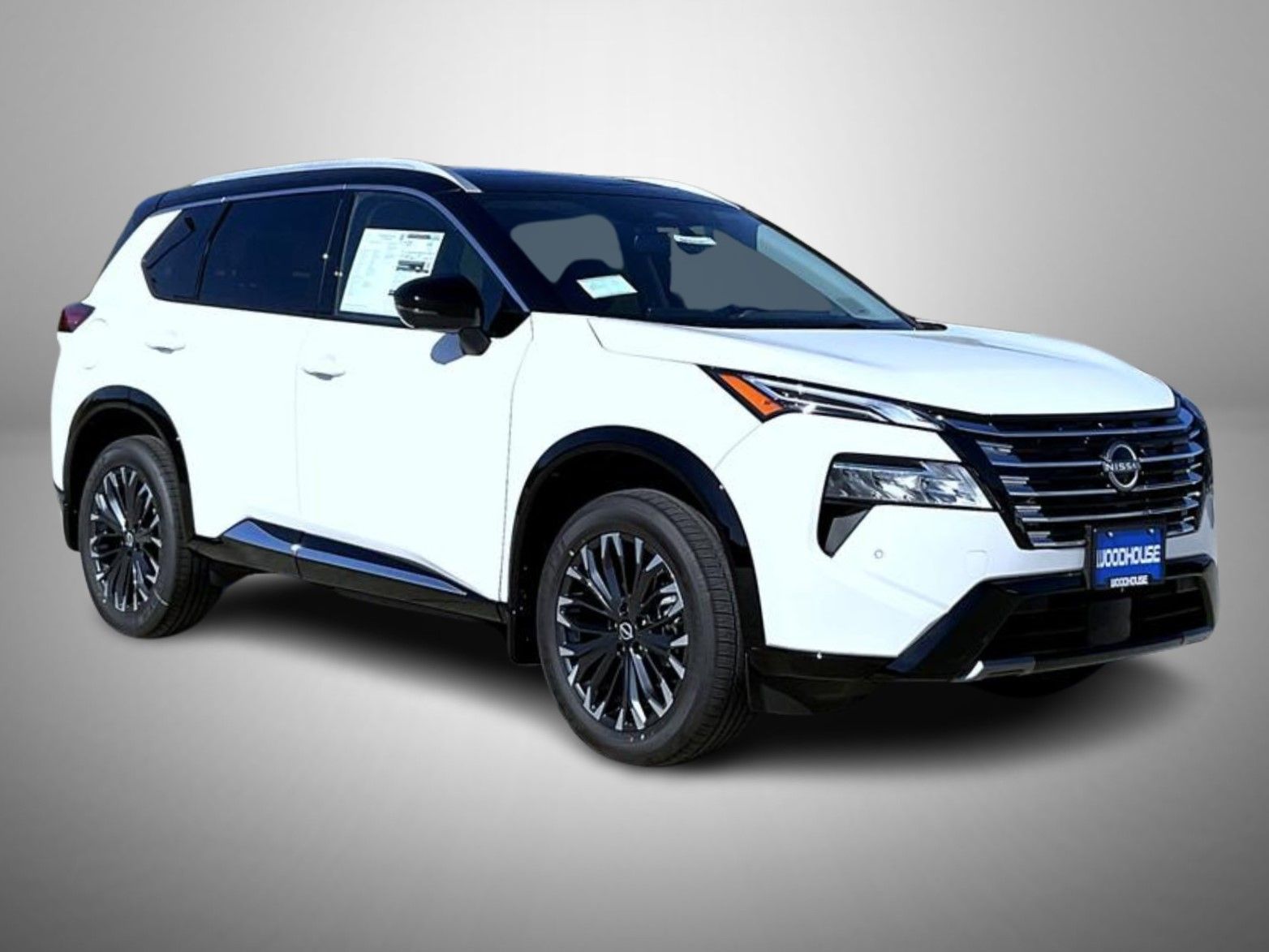 2026 Nissan Rogue Platinum photo 2