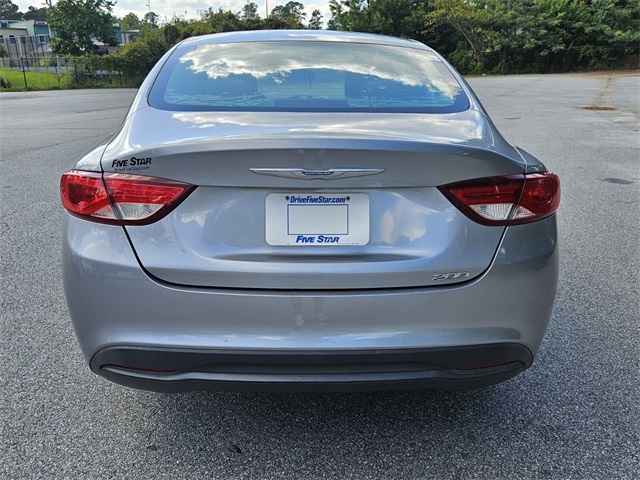 2016 Chrysler 200 LX photo 9
