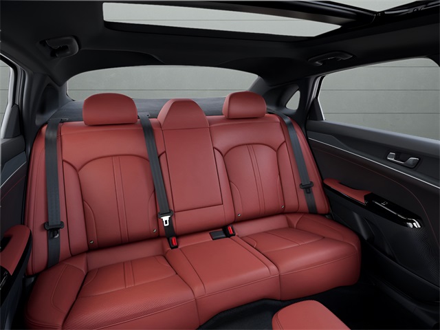 2025 Kia K5 GT-Line photo 7