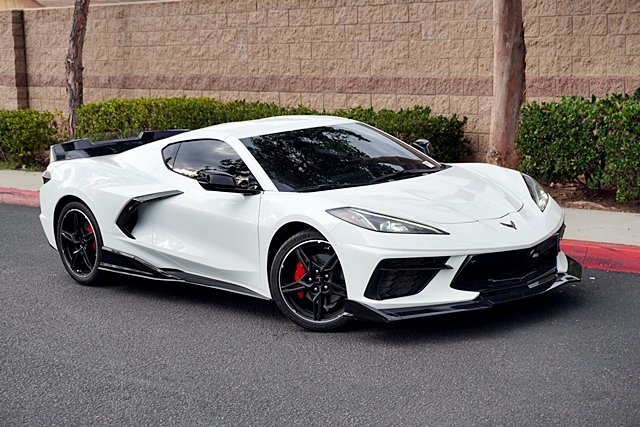 2021 Chevrolet Corvette Stingray 3LT photo 2