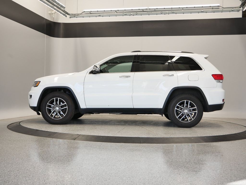 Used 2017 Jeep Grand Cherokee Limited with VIN 1C4RJFBG2HC776092 for sale in Coon Rapids, Minnesota