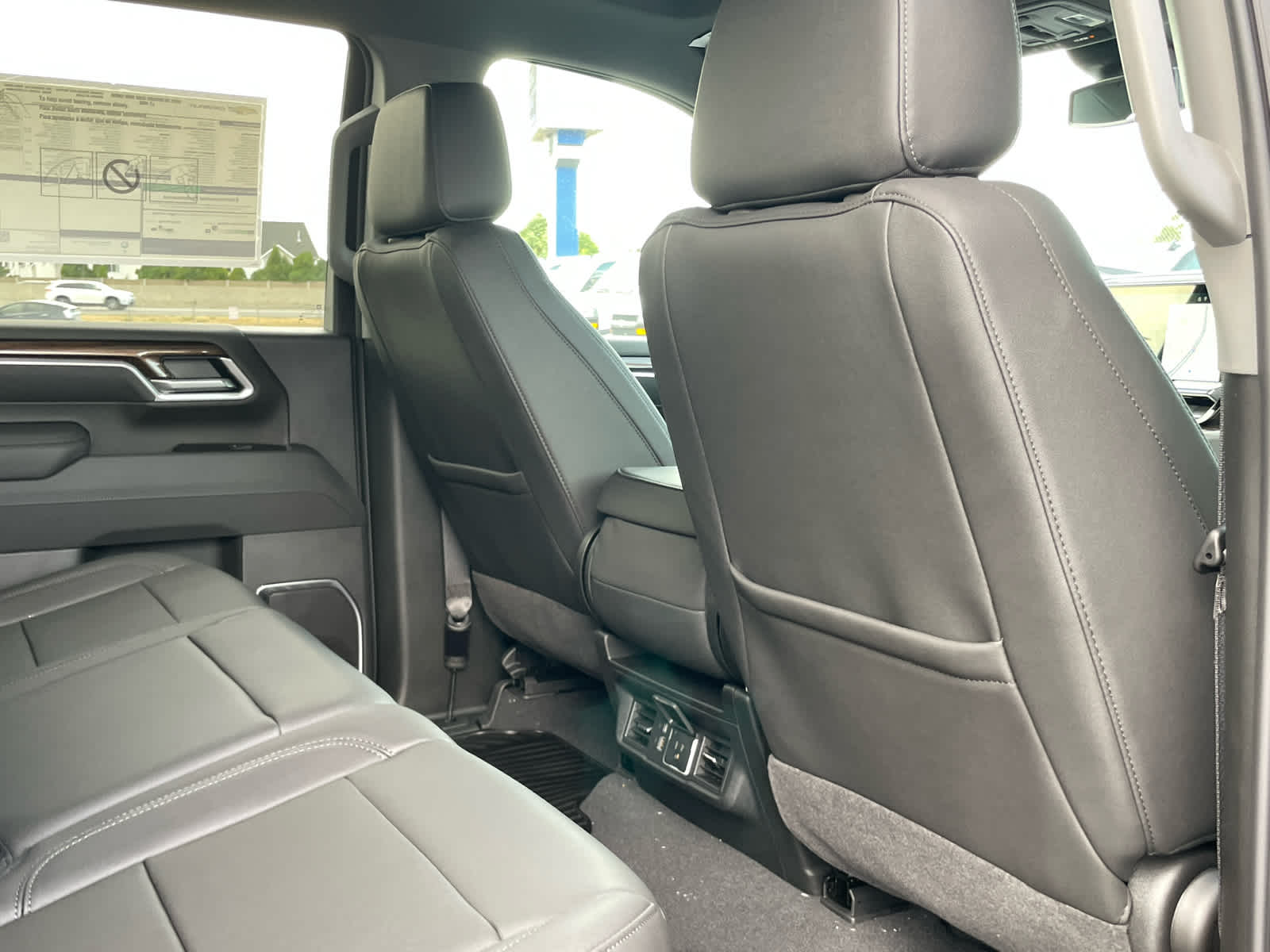 2025 Chevrolet Silverado 3500HD LT photo 38