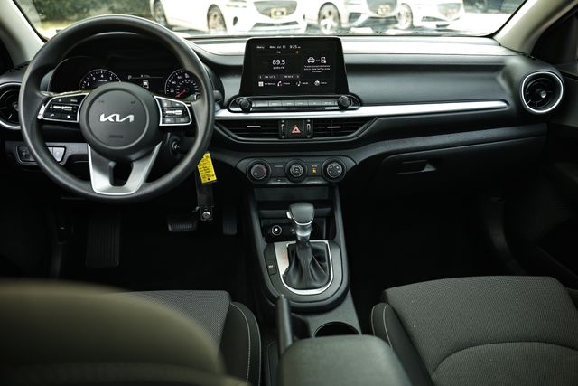 2022 Kia Forte LXS photo 26
