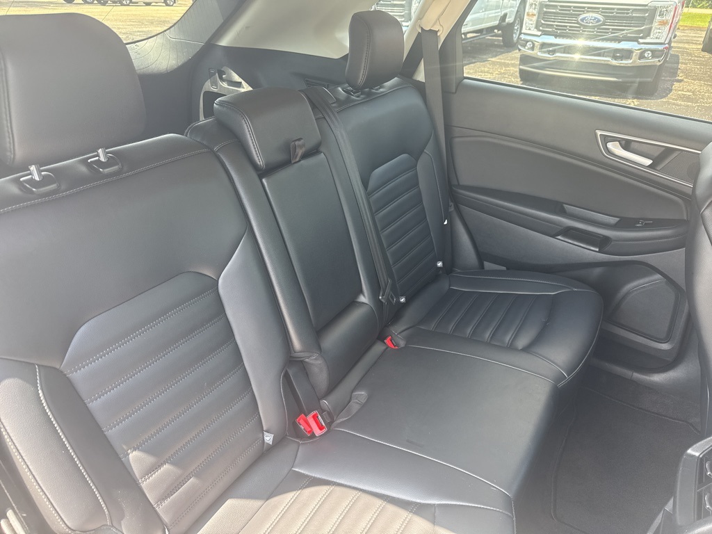 2024 Ford Edge SEL photo 11