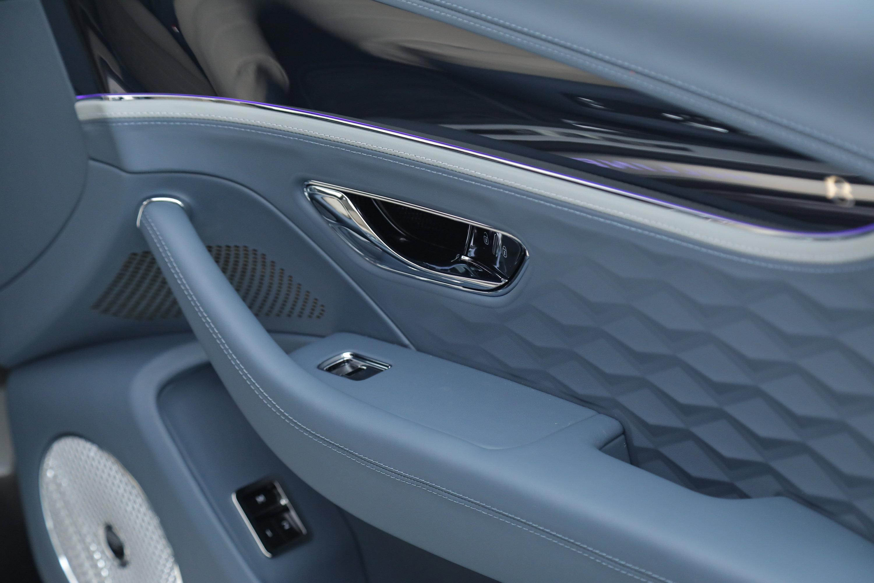 2025 Bentley Flying Spur Mulliner photo 20