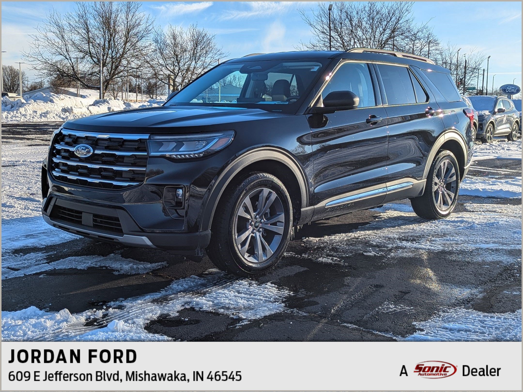 2025 Ford Explorer Active's photo