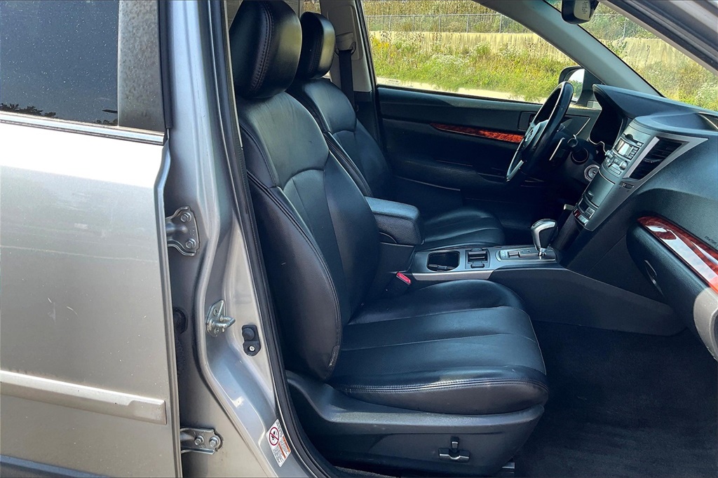 2011 Subaru Outback 2.5i photo 6