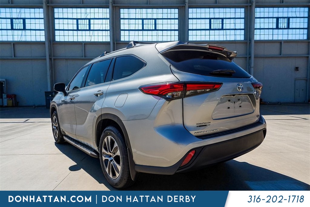 2023 Toyota Highlander XLE photo 29