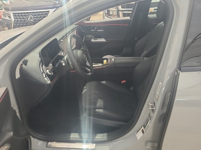 2024 Mercedes Benz E 350 4MATIC Sedan photo 4