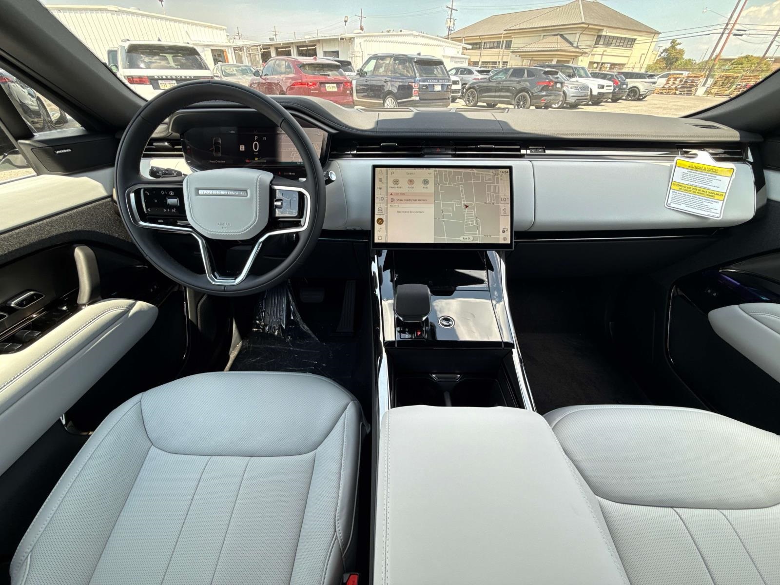 2025 Land Rover Range Rover Sport SE photo 8